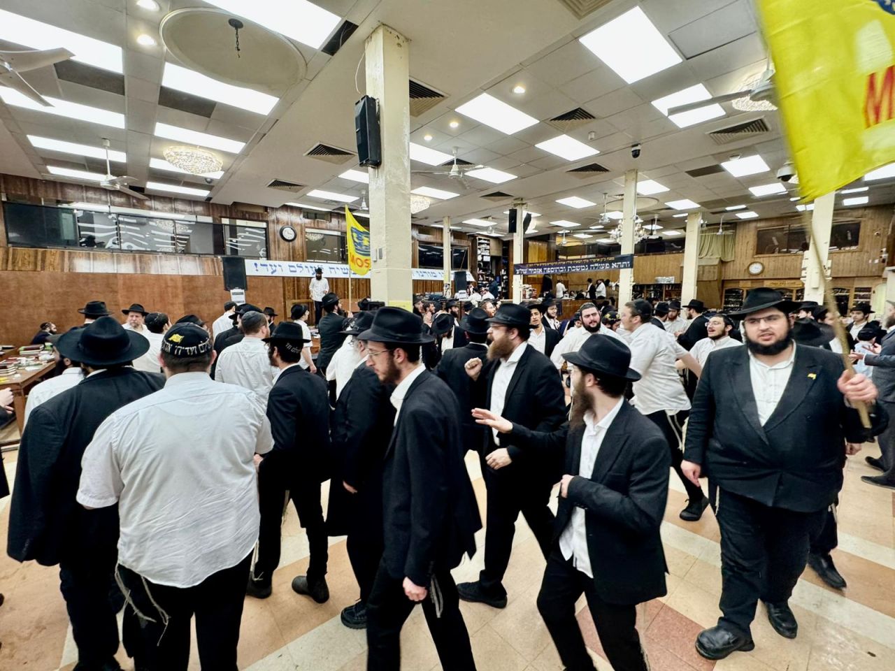 הגלריה השבועית - שבוע פרשת ויקהל-פקודי ב-770